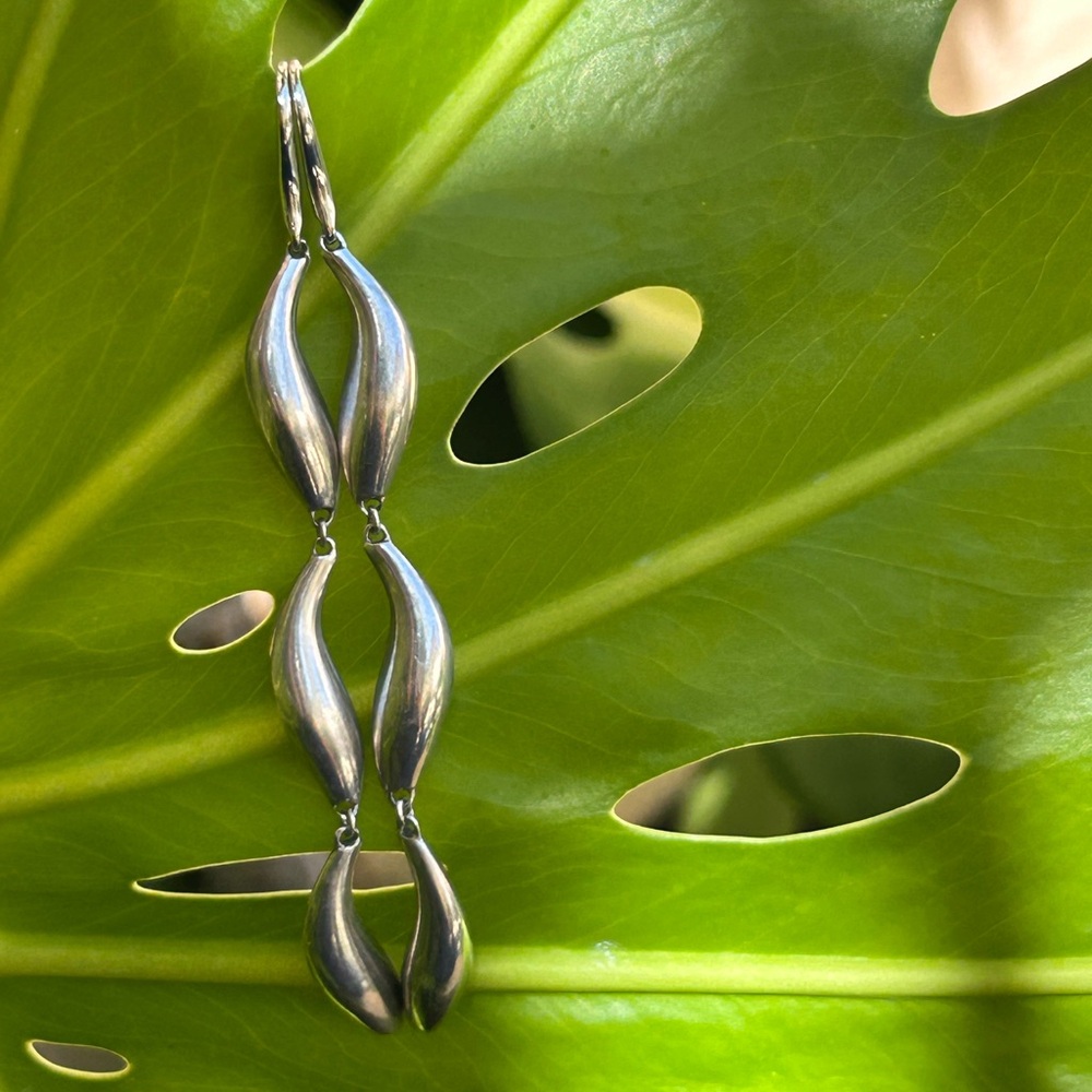 Tiffany & CO Frank Gehry sterling silver jade dangle three fish dangle Earrings